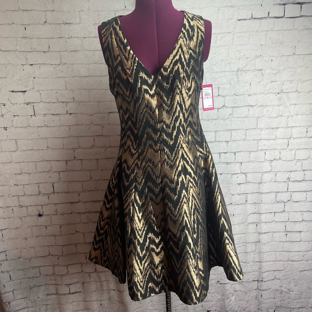 Vince Camuto size 6 black and gold fit and flare dress